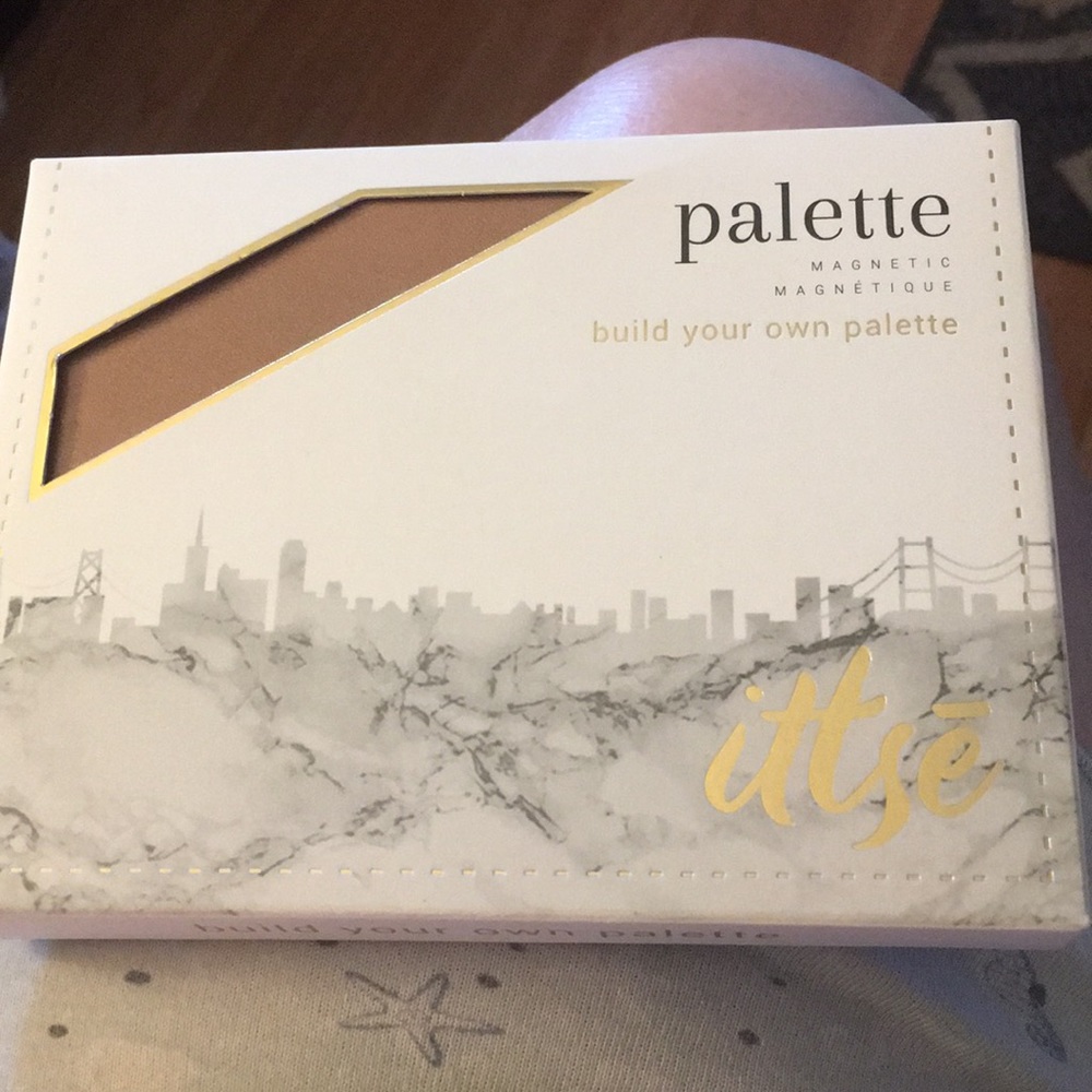Palette of new make up